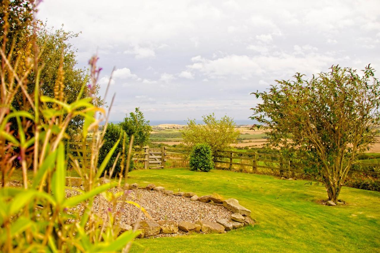 Spangle Cottage, Borrowby Farm Cottages Стейтс Екстериор снимка
